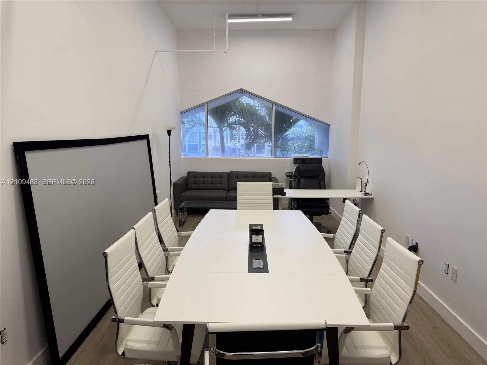 5601 Collins Avenue #CU-7B