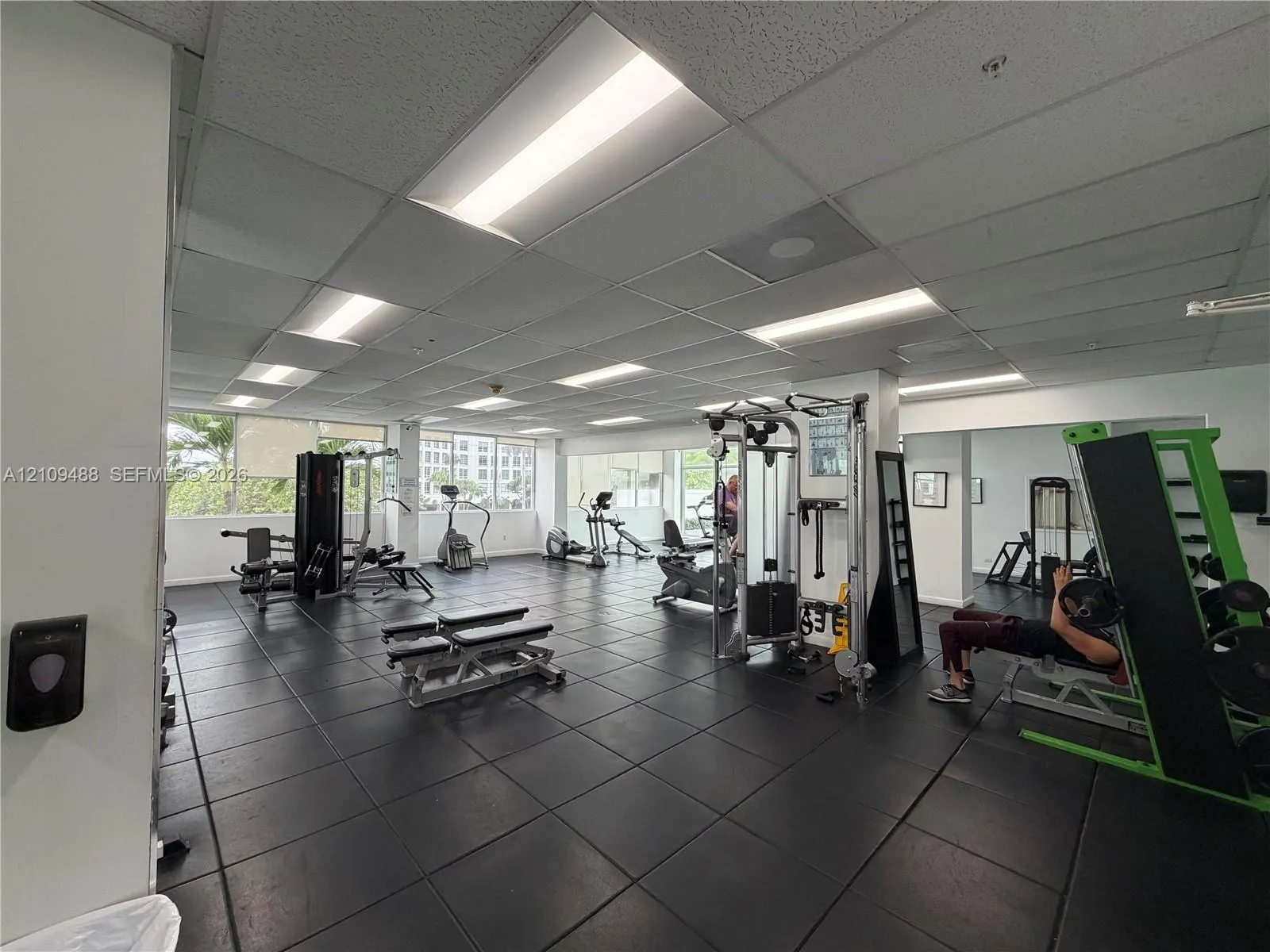 5601 Collins Avenue #CU-7B