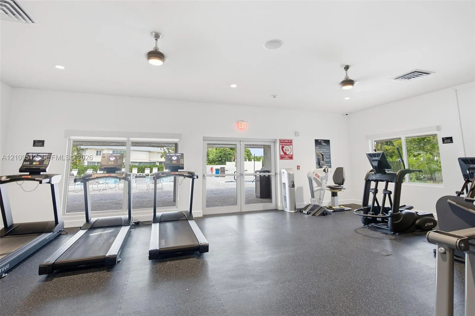 1541 NW 18th Avenue #101
