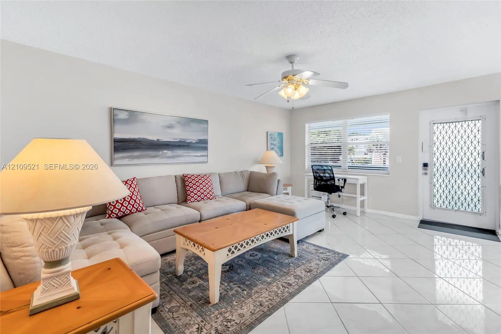 103 E Lyndhurst E #103