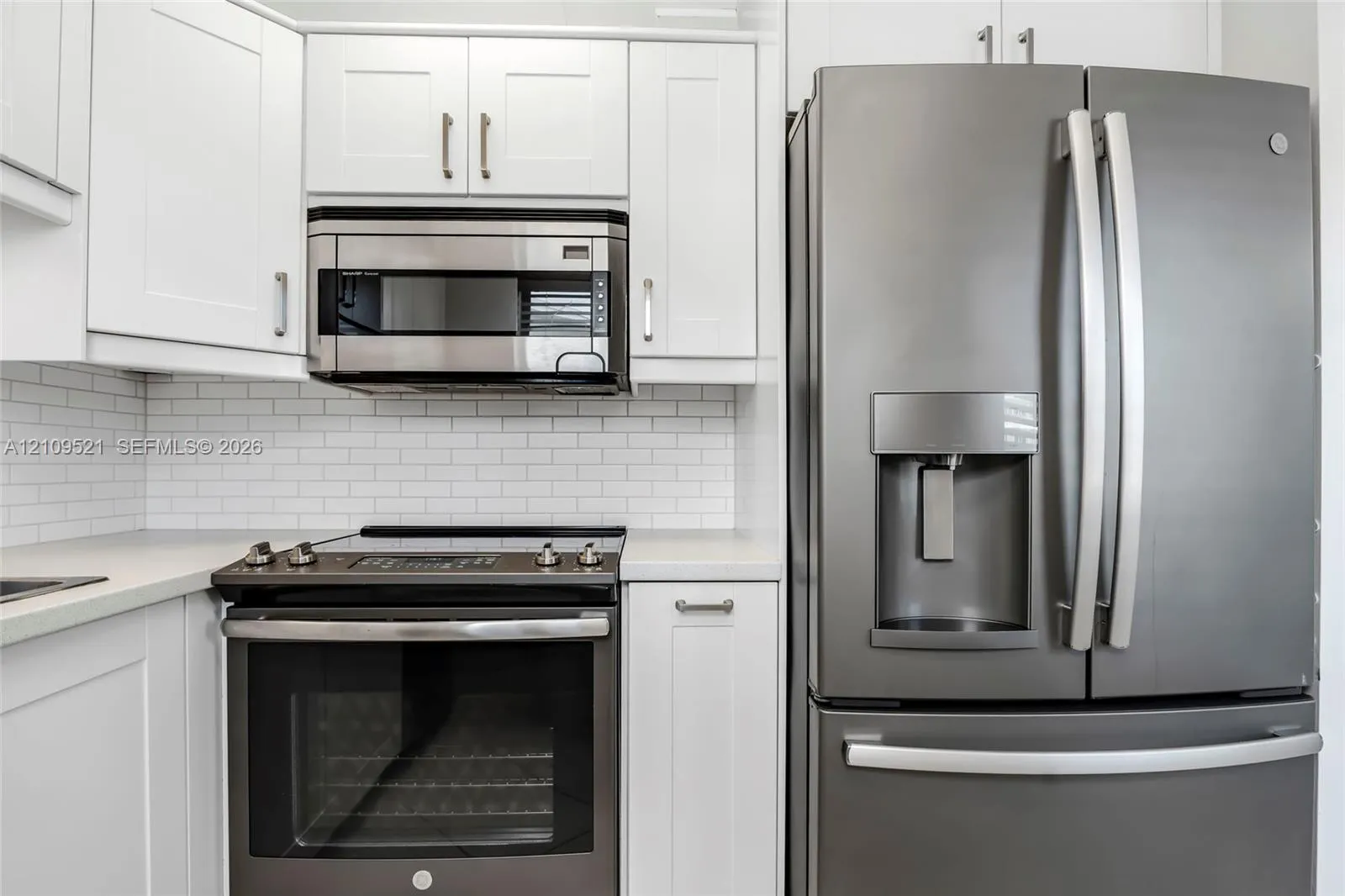 103 E Lyndhurst E #103