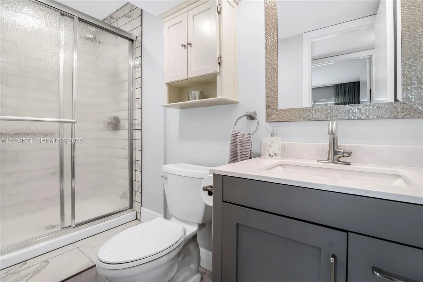 103 E Lyndhurst E #103