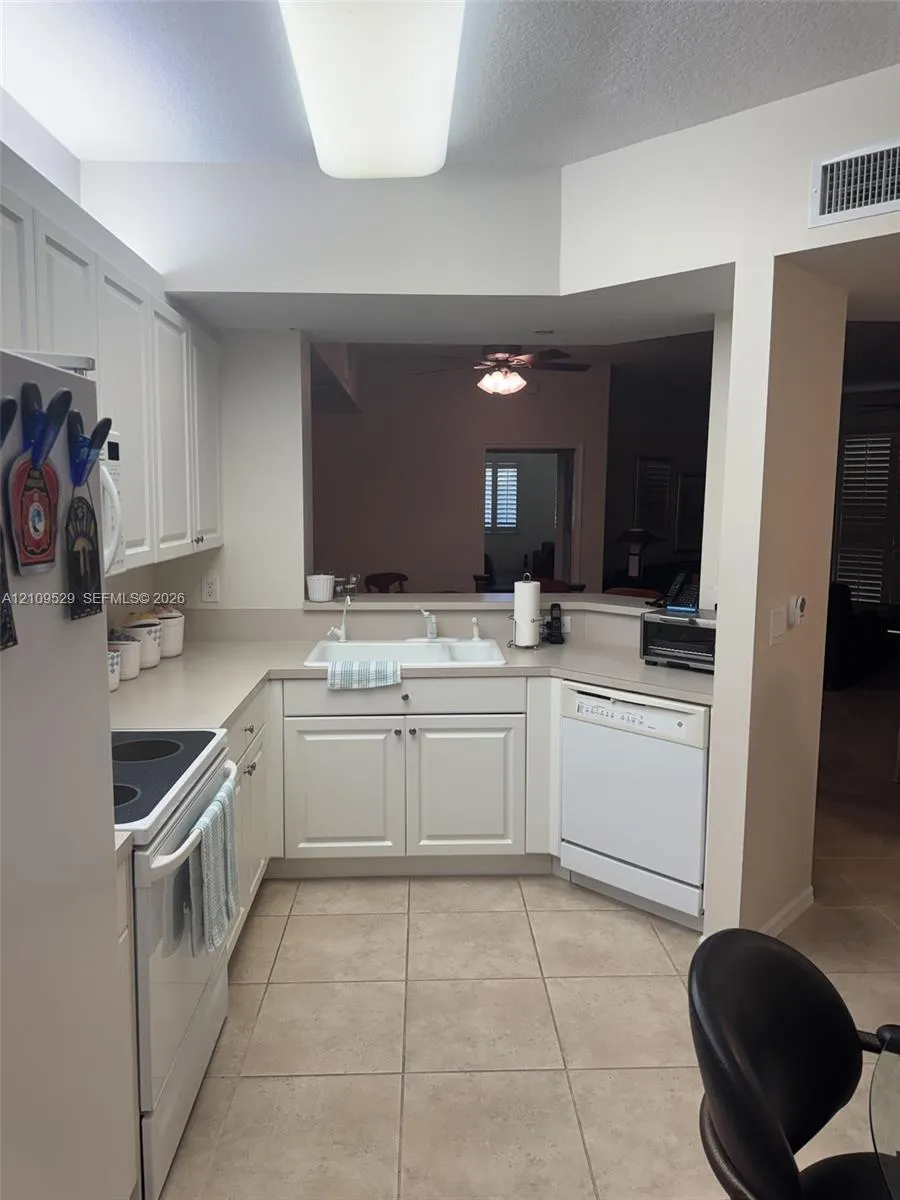 7775 Yardley Drive #108