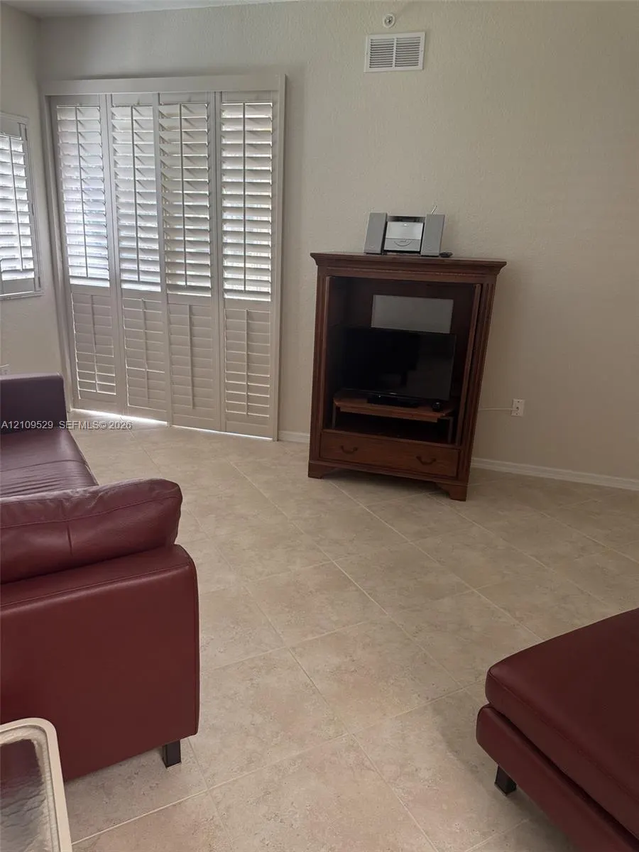 7775 Yardley Drive #108