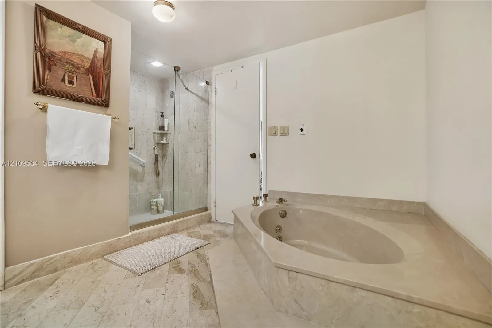 11113 Biscayne Boulevard #458