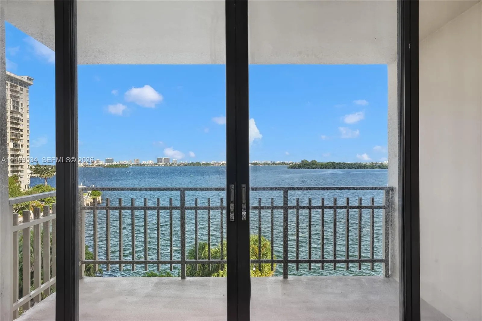 11113 Biscayne Boulevard #458