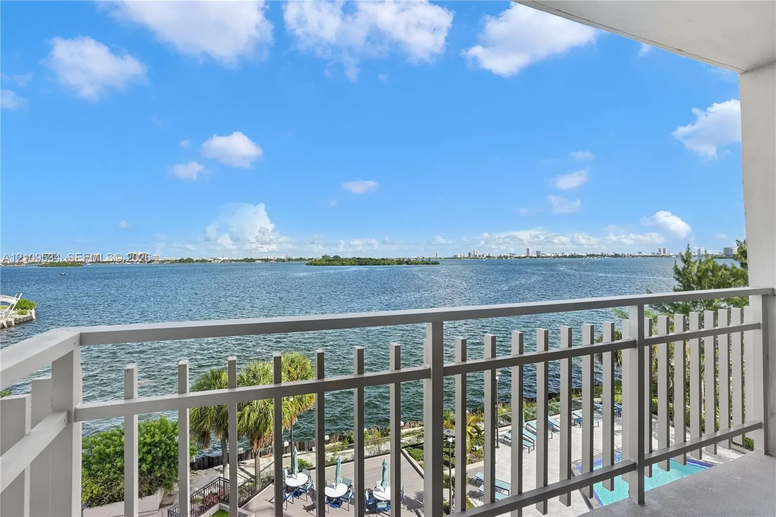 11113 Biscayne Boulevard #458