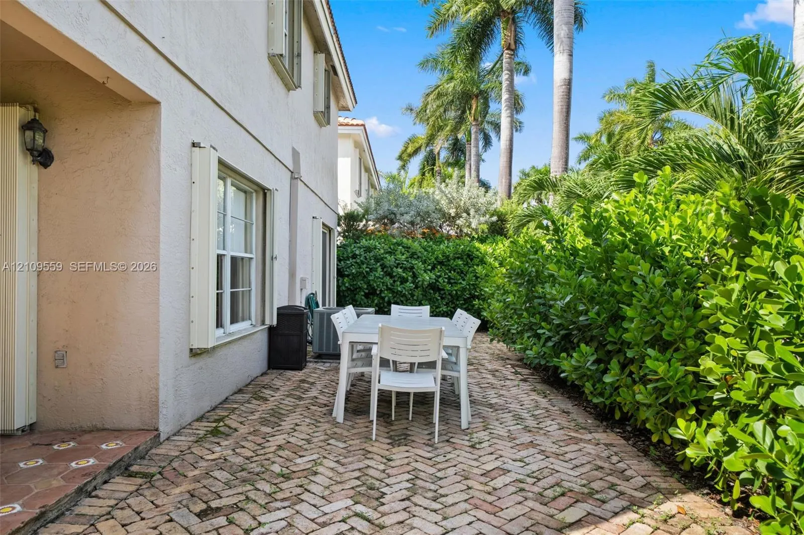 10217 NW 56th Street