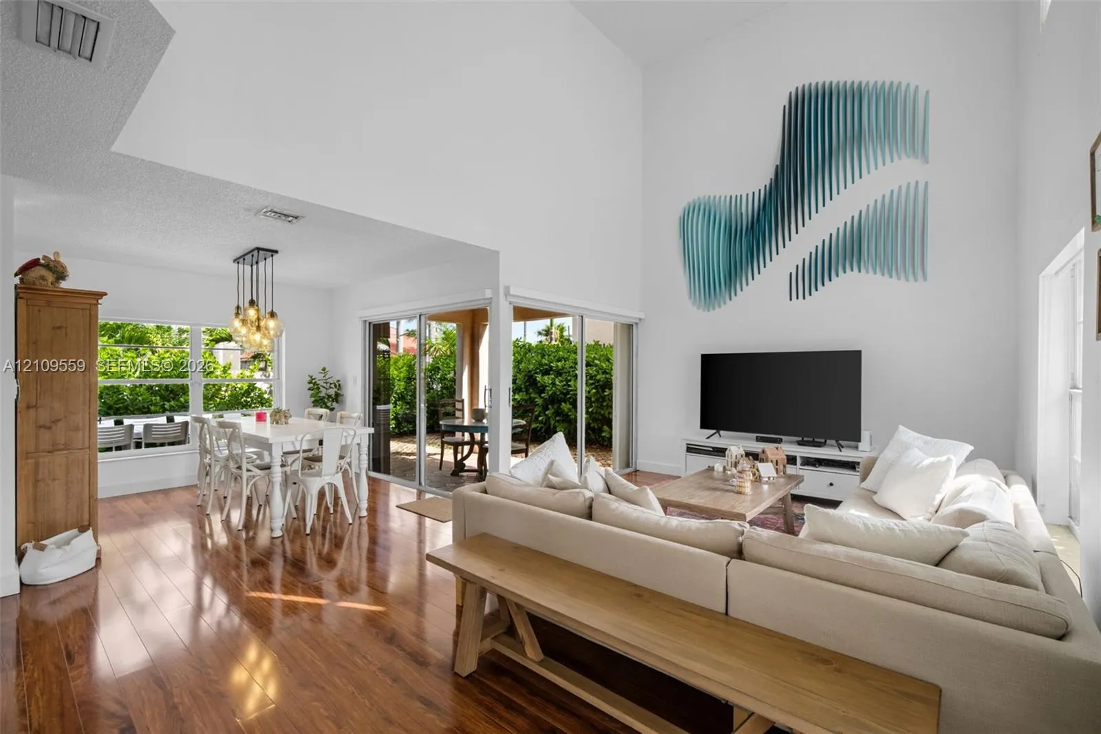 10217 NW 56th Street