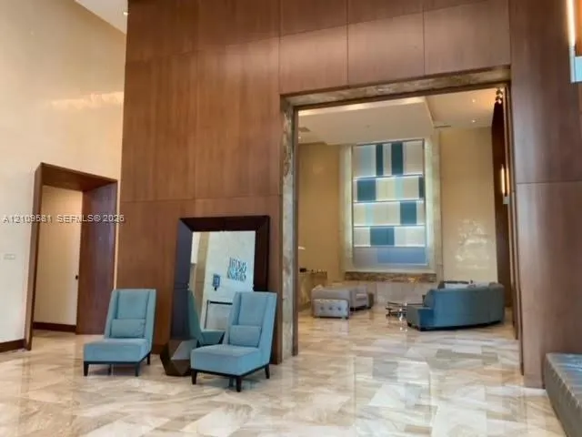 31 SE 5th Street #1608