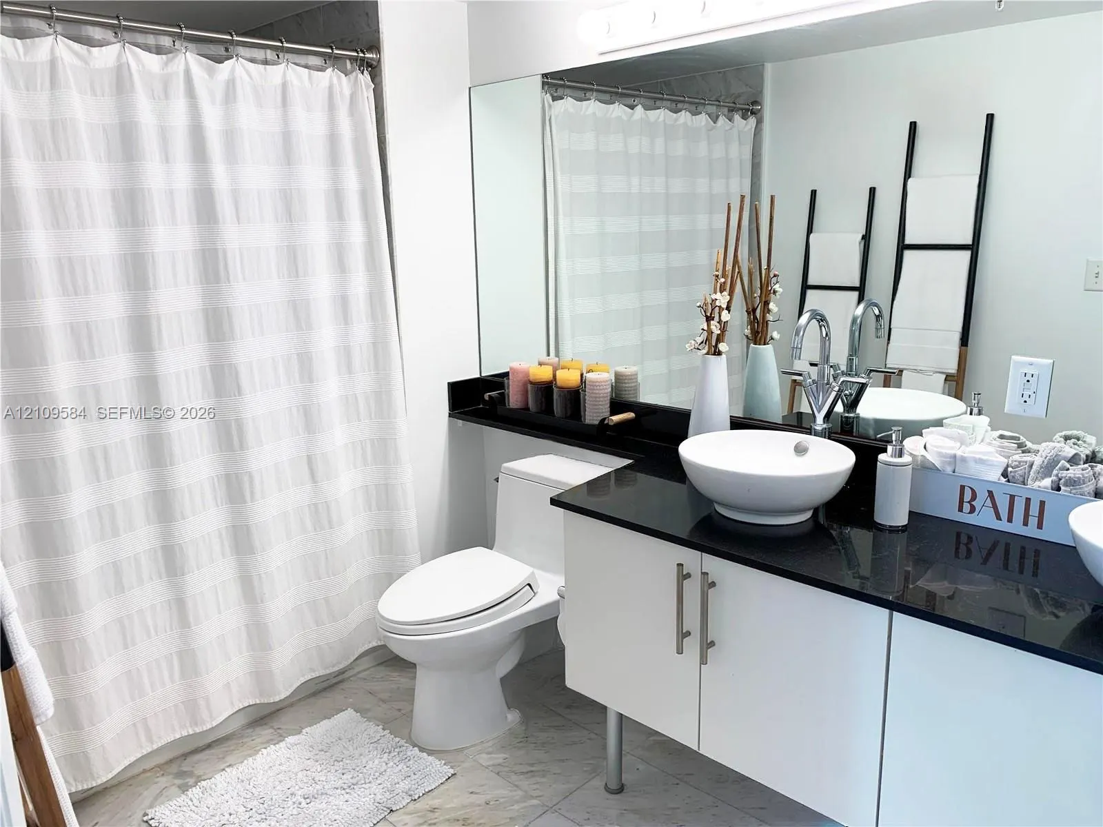 31 SE 5th Street #1608