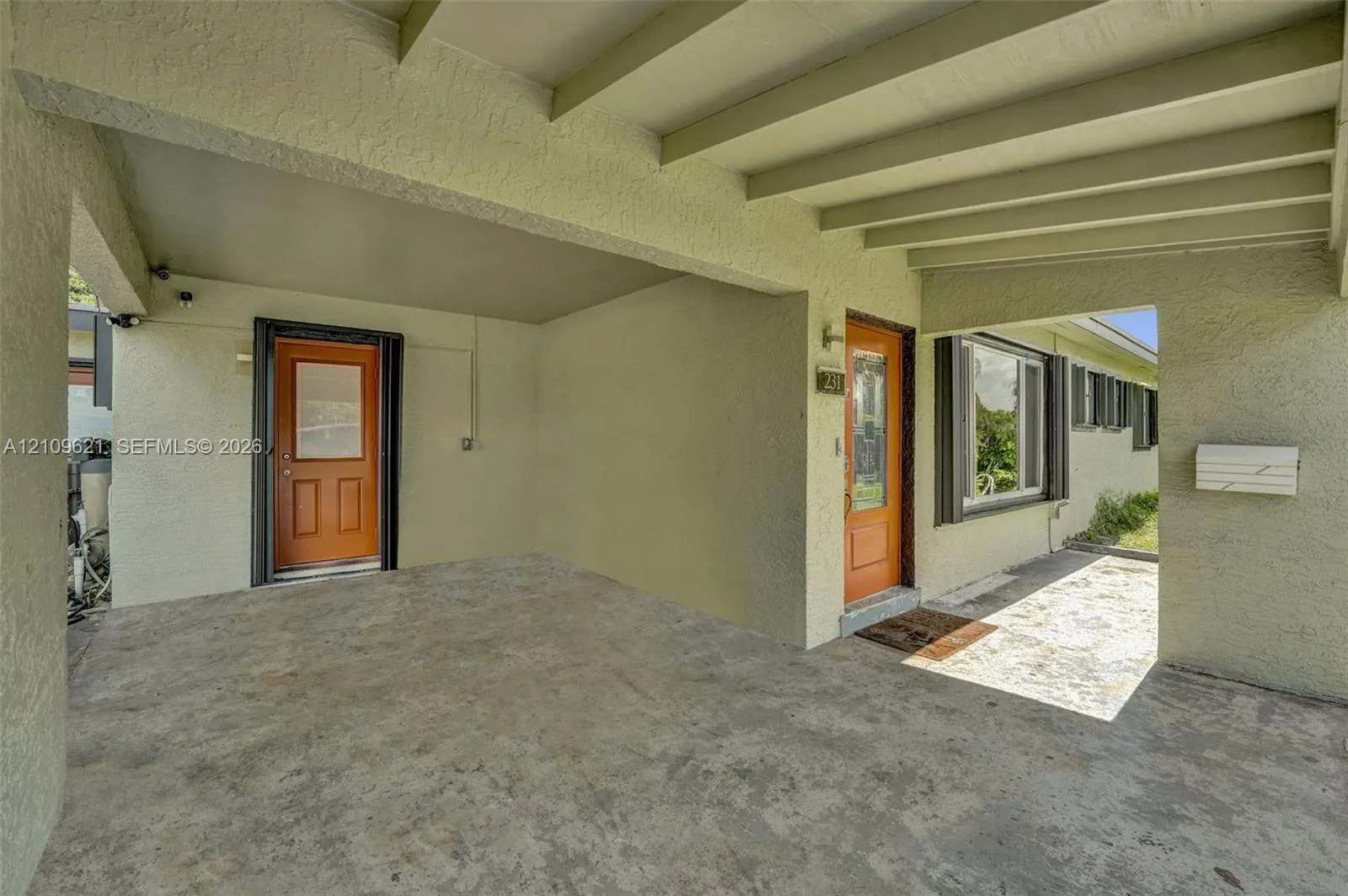 231 SW 64th Way