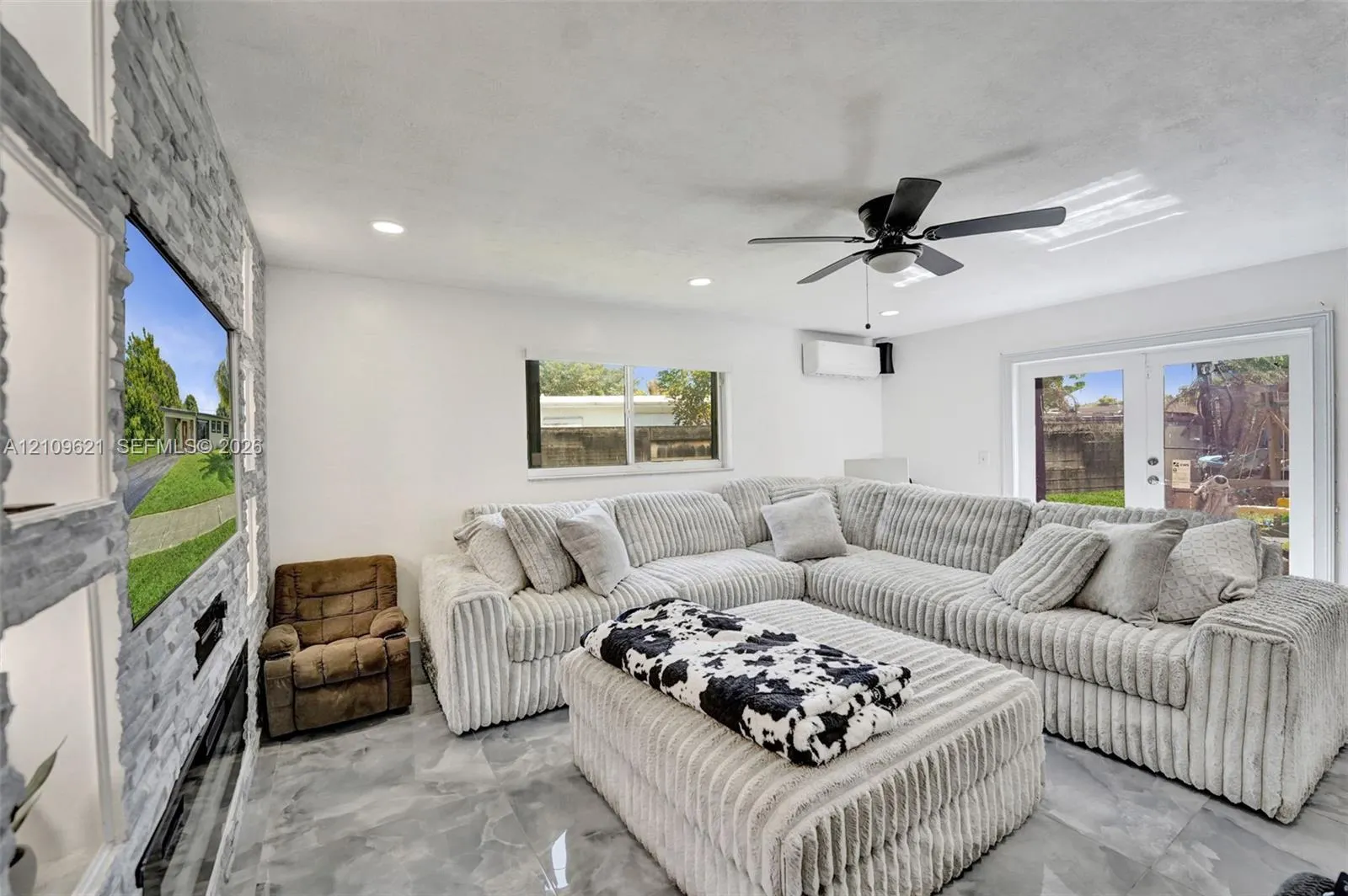 231 SW 64th Way