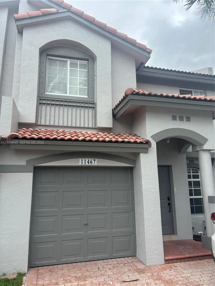11467 NW 51st Terrace