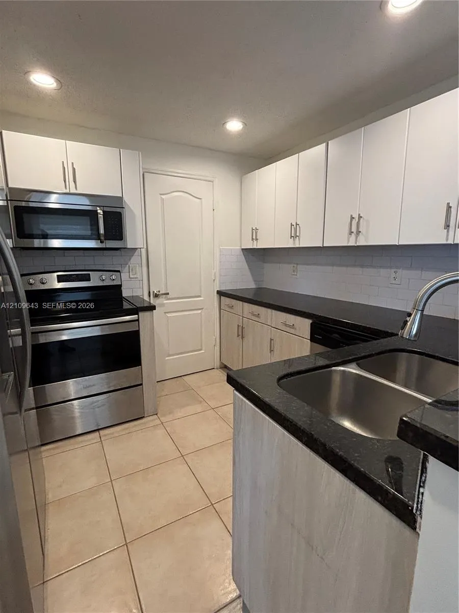 11467 NW 51st Terrace