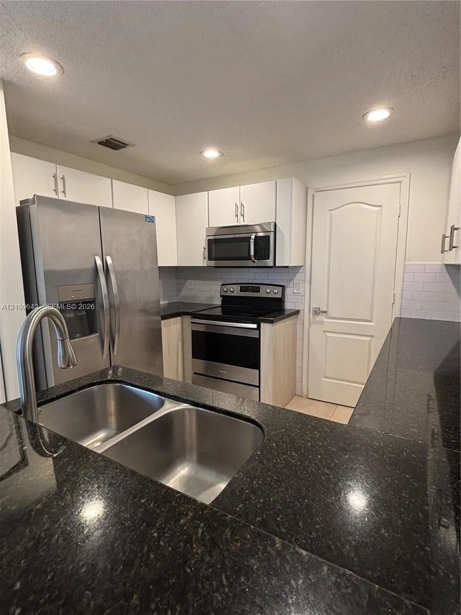 11467 NW 51st Terrace