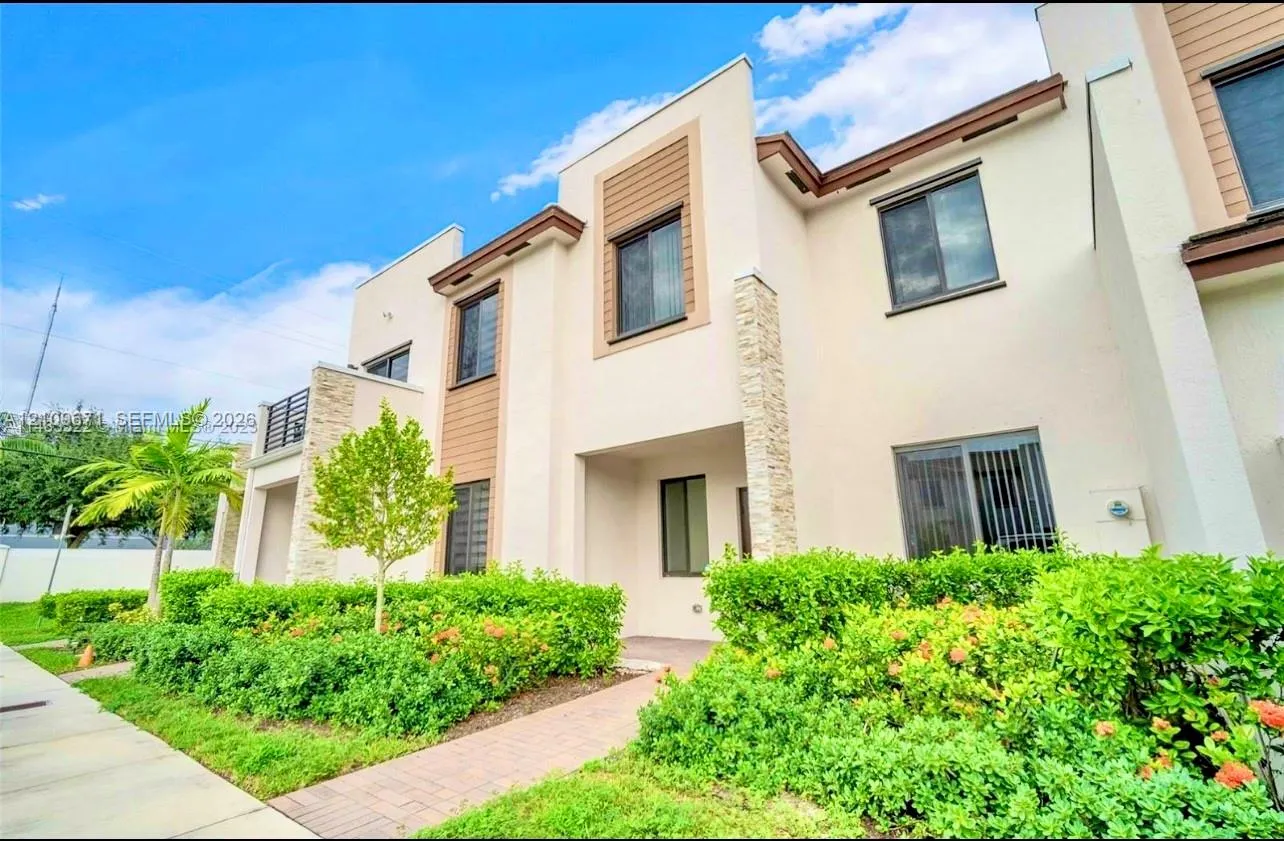 21443 NE 2nd Path
