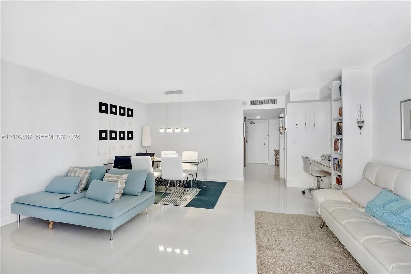 5555 Collins Avenue #5C