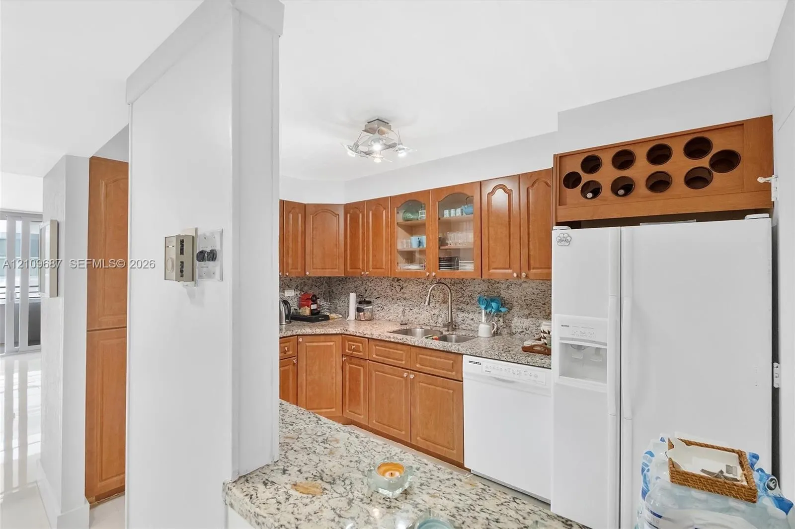 5555 Collins Avenue #5C