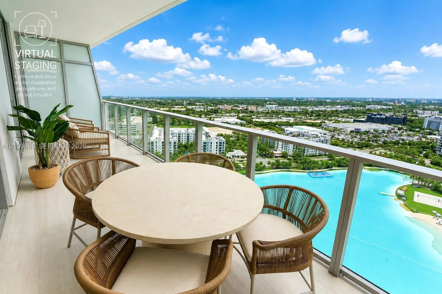 2411 Laguna Circle #810
