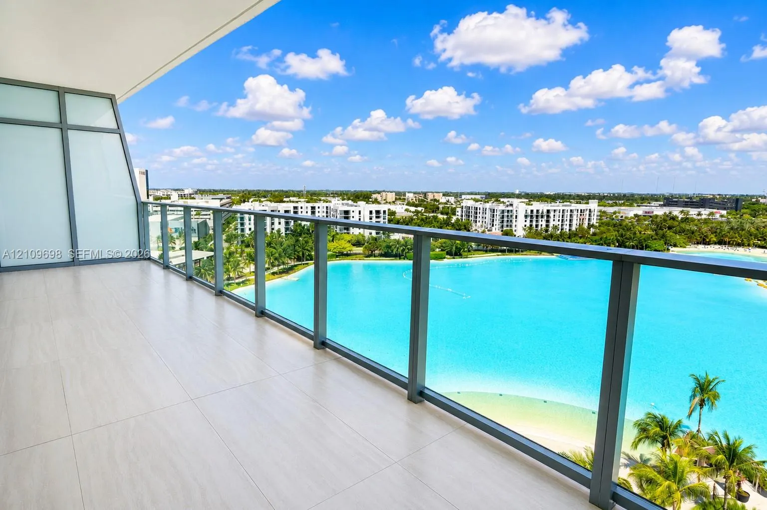 2411 Laguna Circle #810