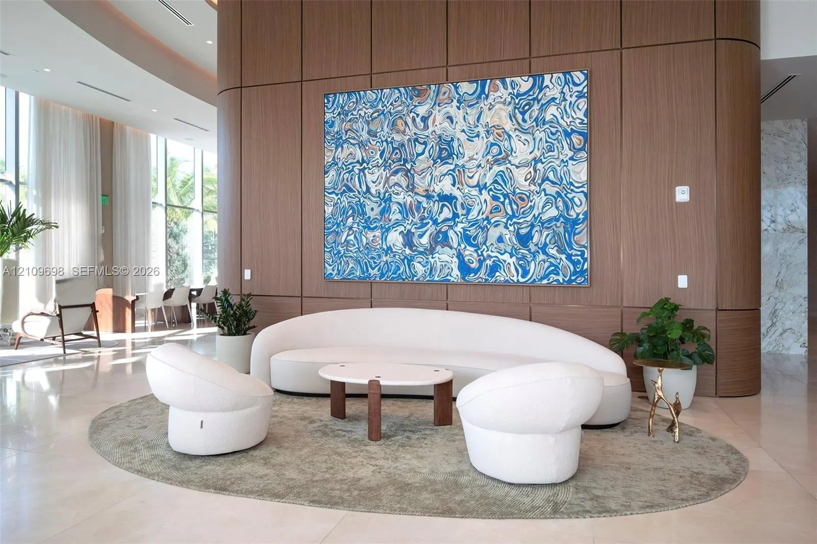 2411 Laguna Circle #810