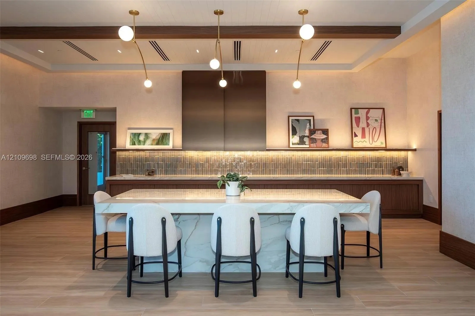 2411 Laguna Circle #810