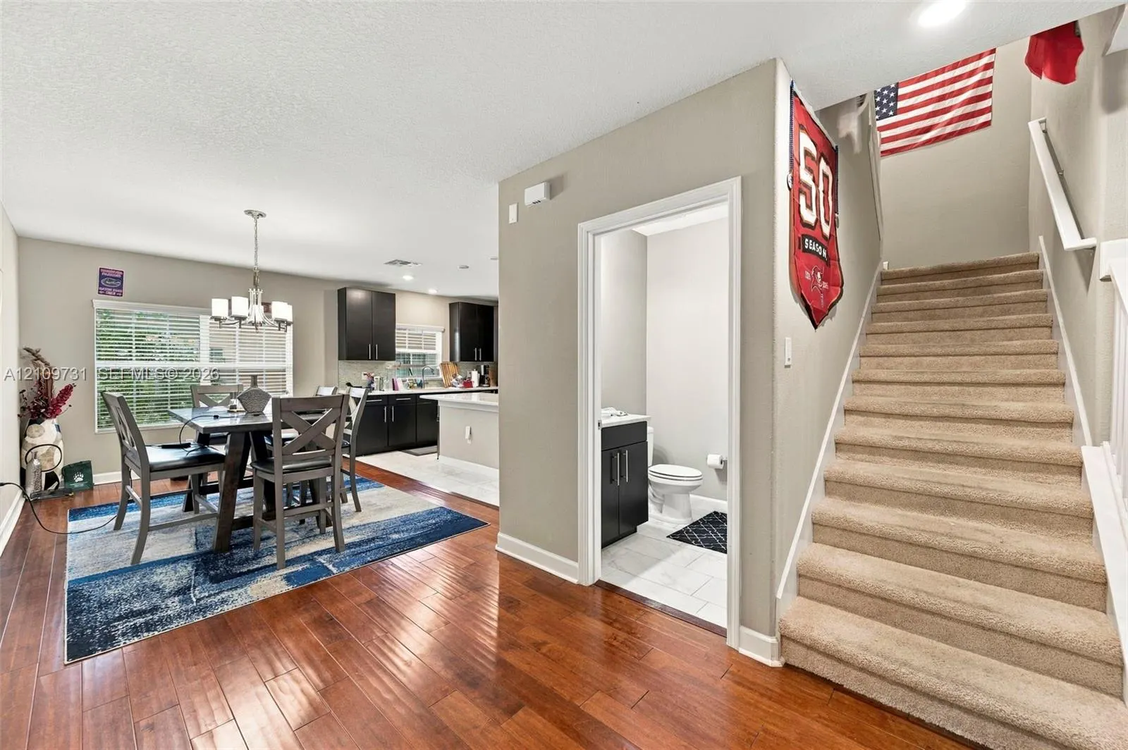 812 N Oregon Avenue