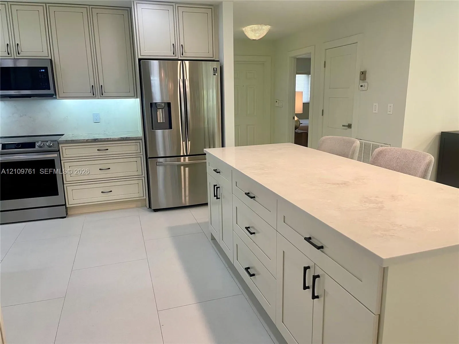 807 E Cypress Lane #V-49