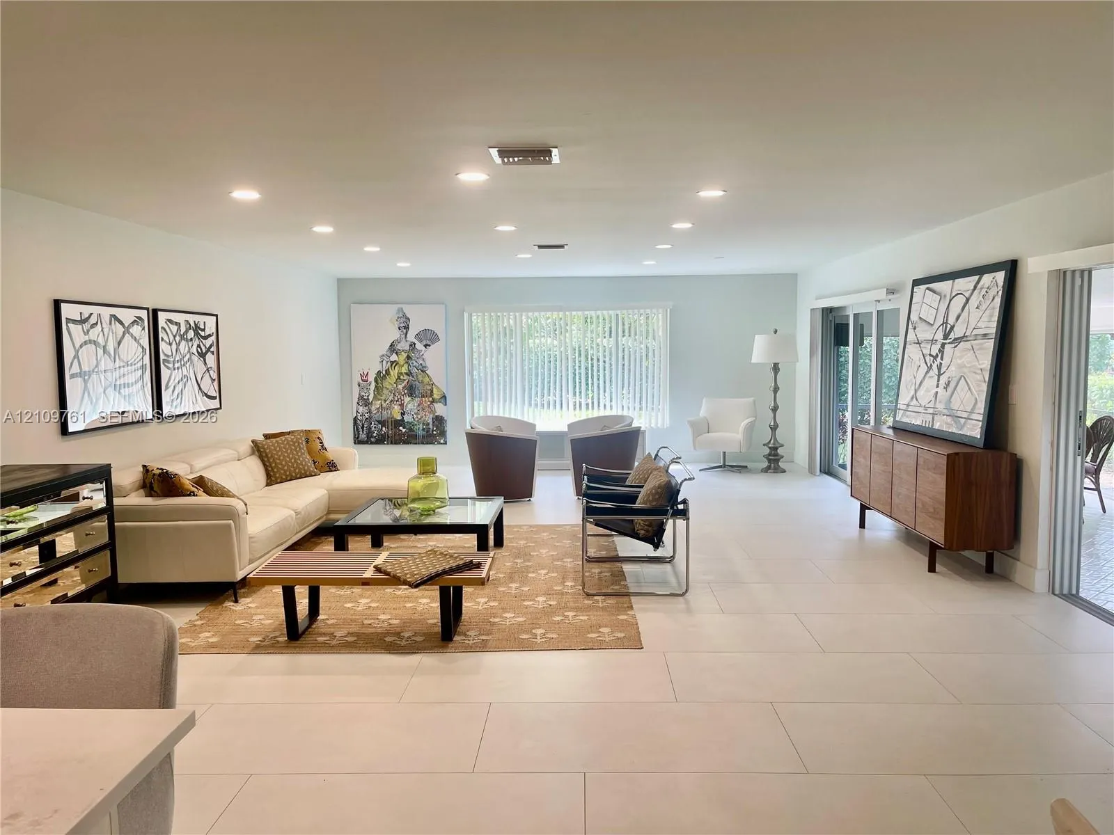 807 E Cypress Lane #V-49