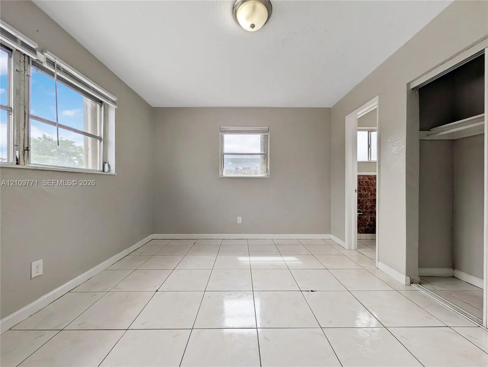 409 NW 18th Avenue