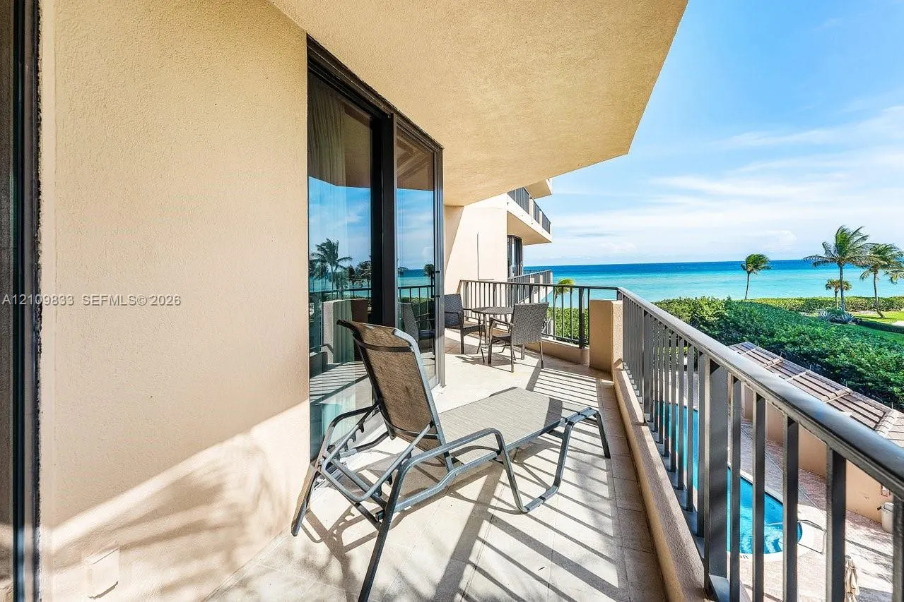 530 Ocean Drive #405