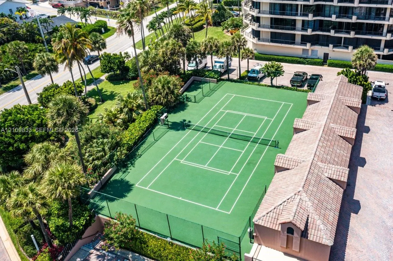 530 Ocean Drive #405