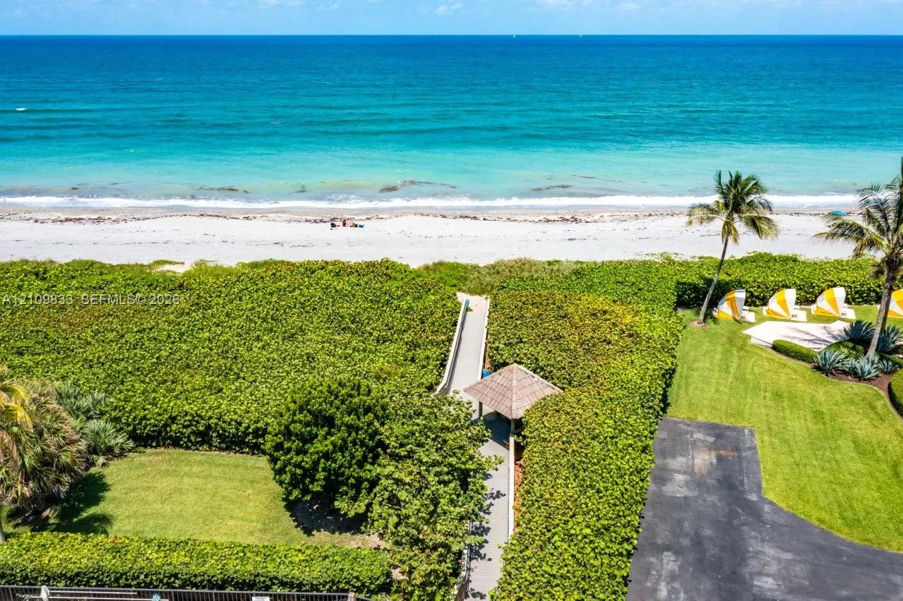 530 Ocean Drive #405