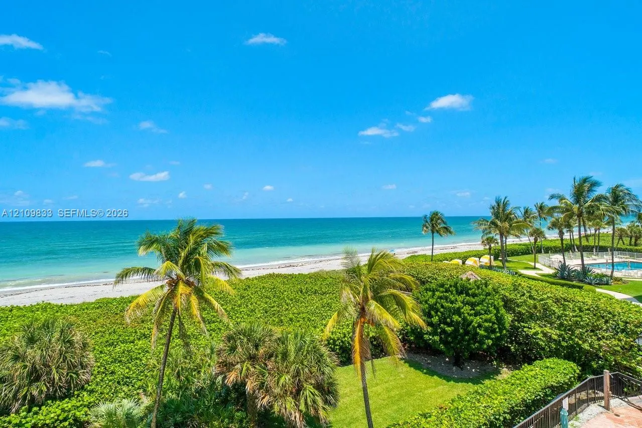 530 Ocean Drive #405