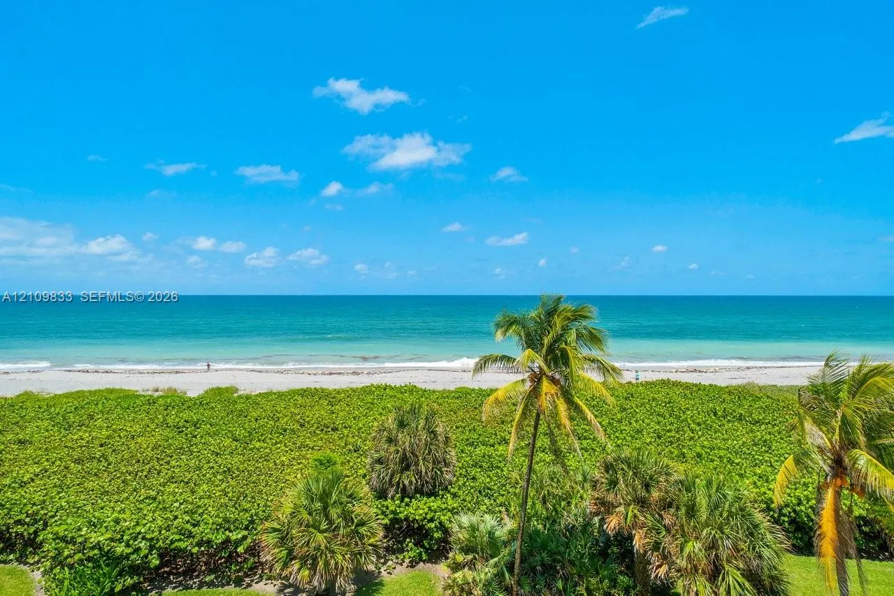 530 Ocean Drive #405