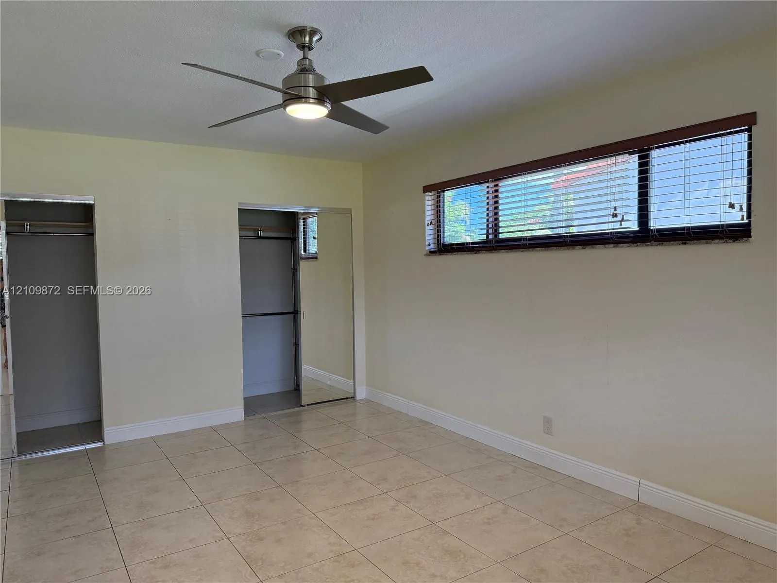 811 NE 10th Street #5