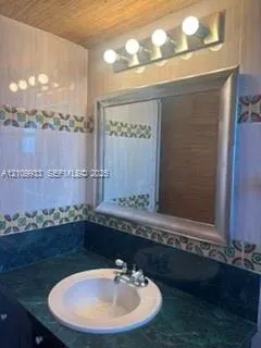 1750 NE 191st Street #620-3