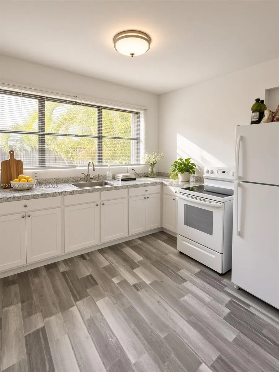 1024 Tyler Street #2