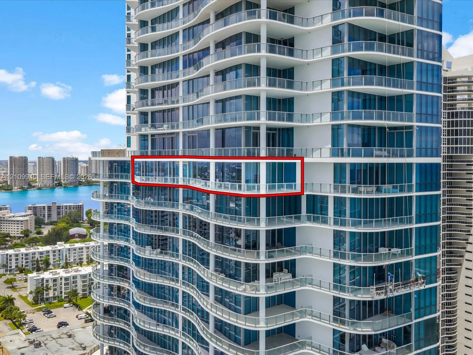 17475 Collins Avenue #2302