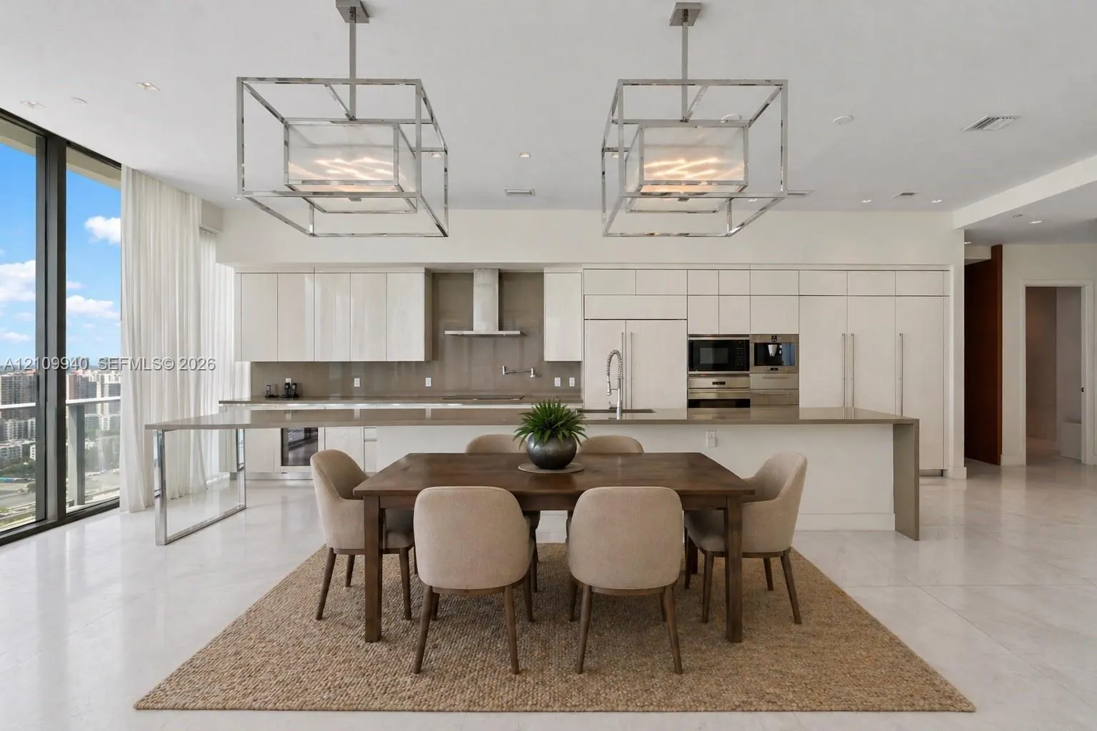 17475 Collins Avenue #2302