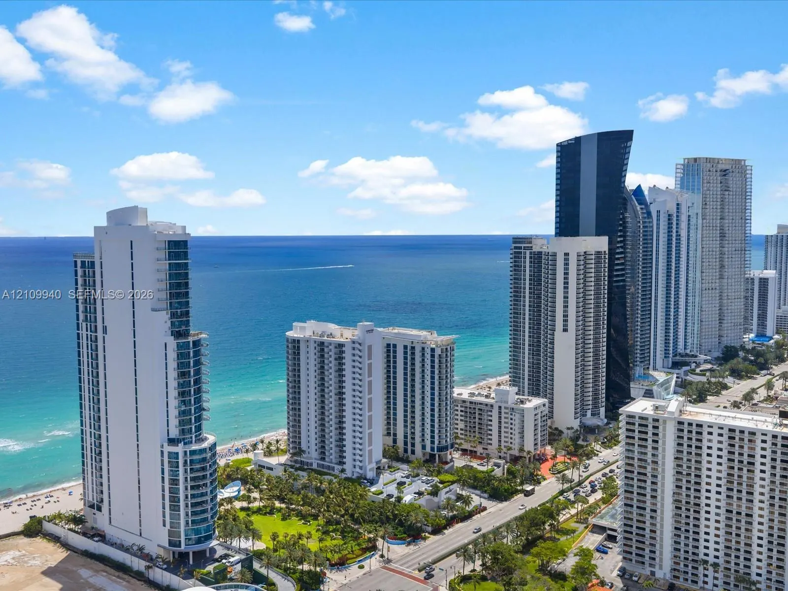 17475 Collins Avenue #2302