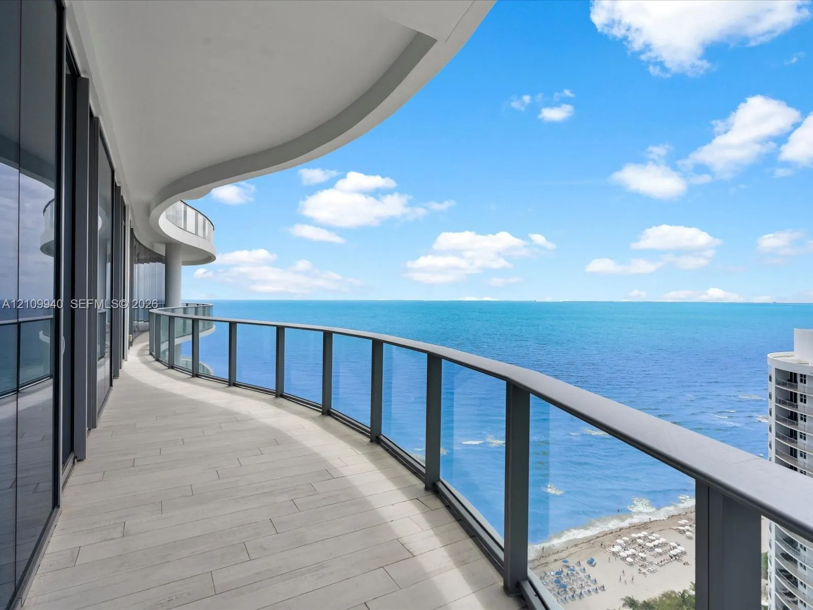 17475 Collins Avenue #2302