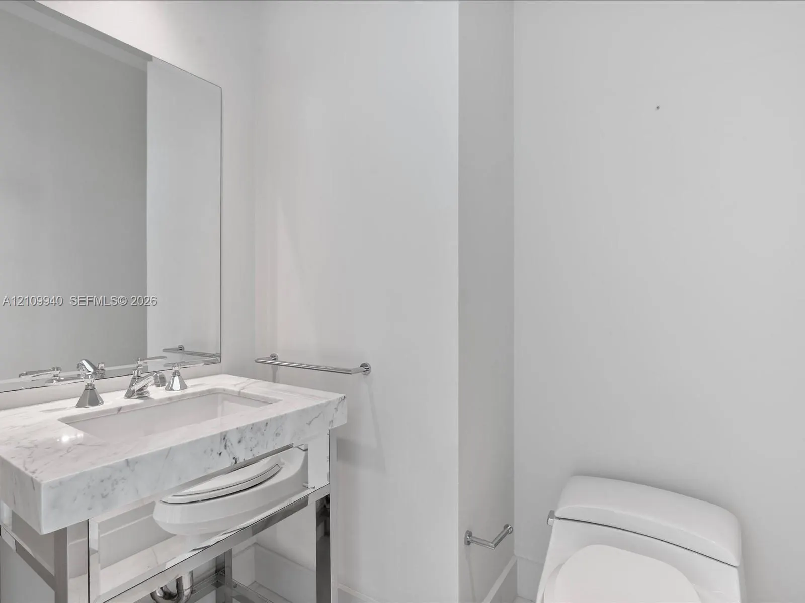 17475 Collins Avenue #2302