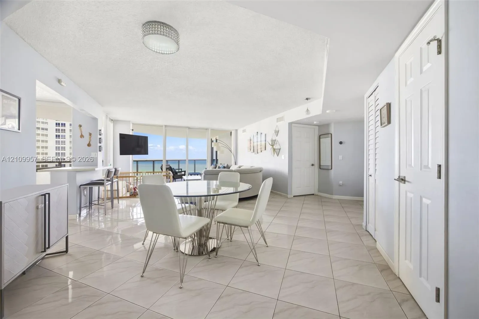 6301 Collins Avenue #2908