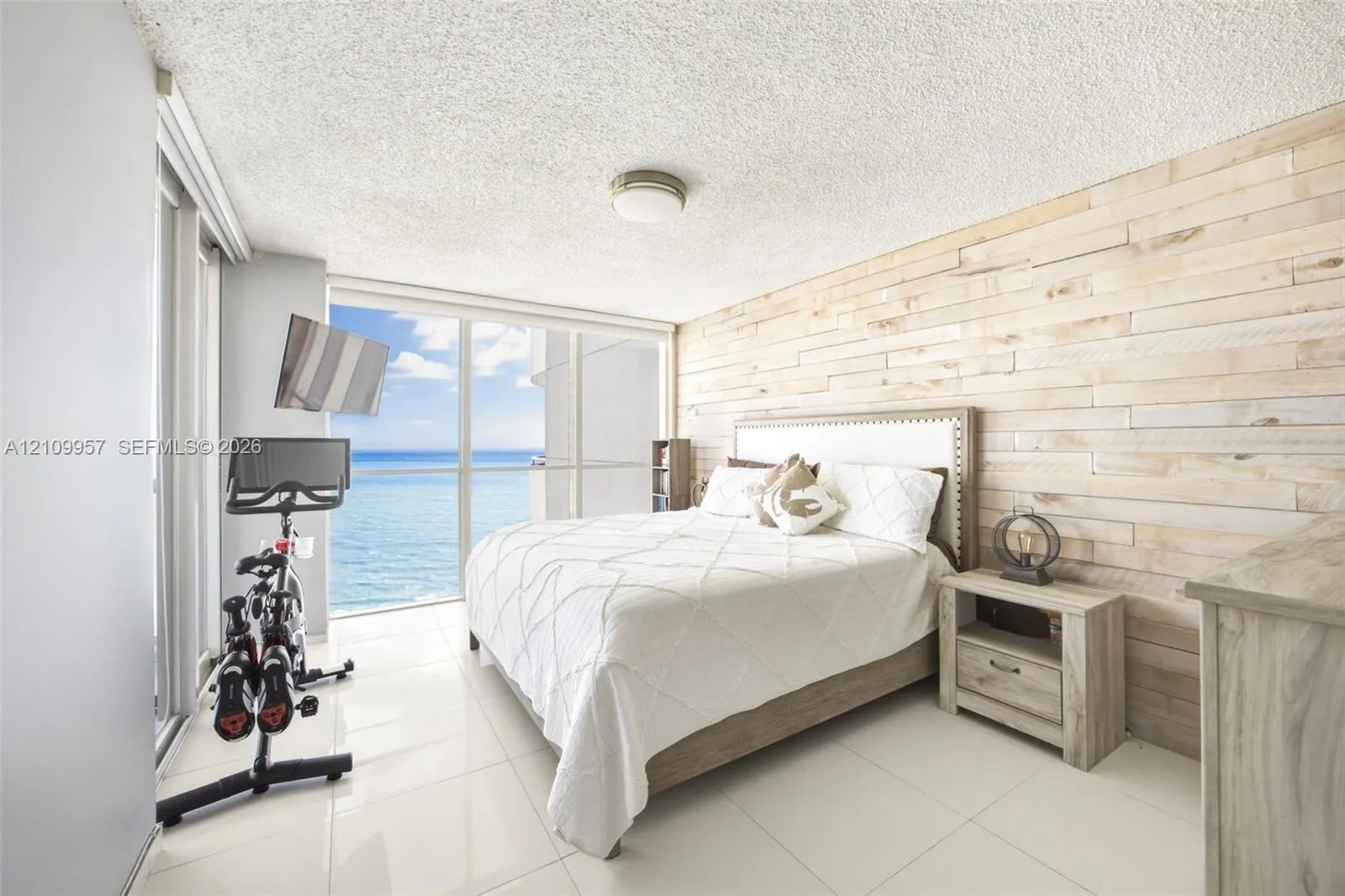 6301 Collins Avenue #2908