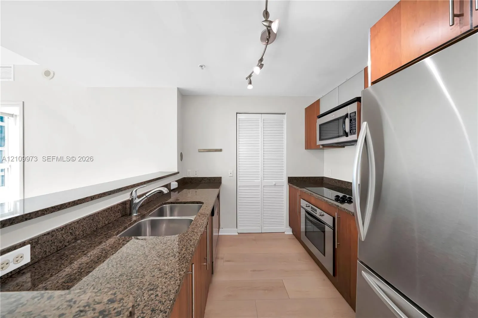300 S Biscayne Boulevard #T-1806