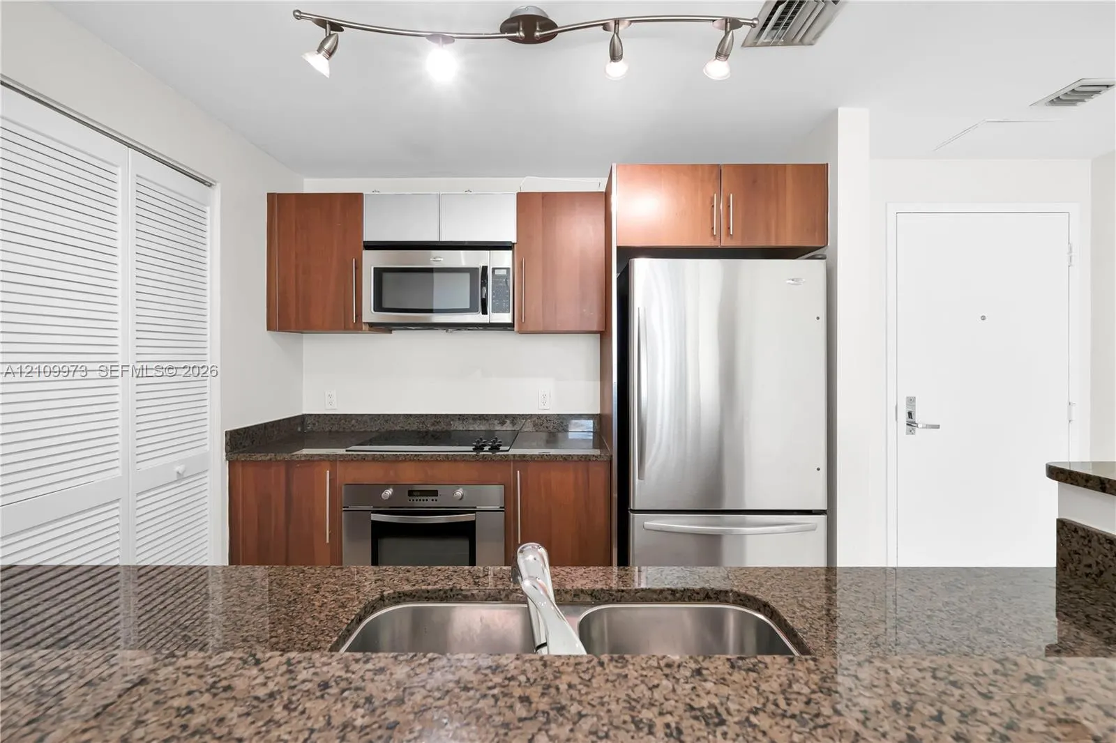 300 S Biscayne Boulevard #T-1806