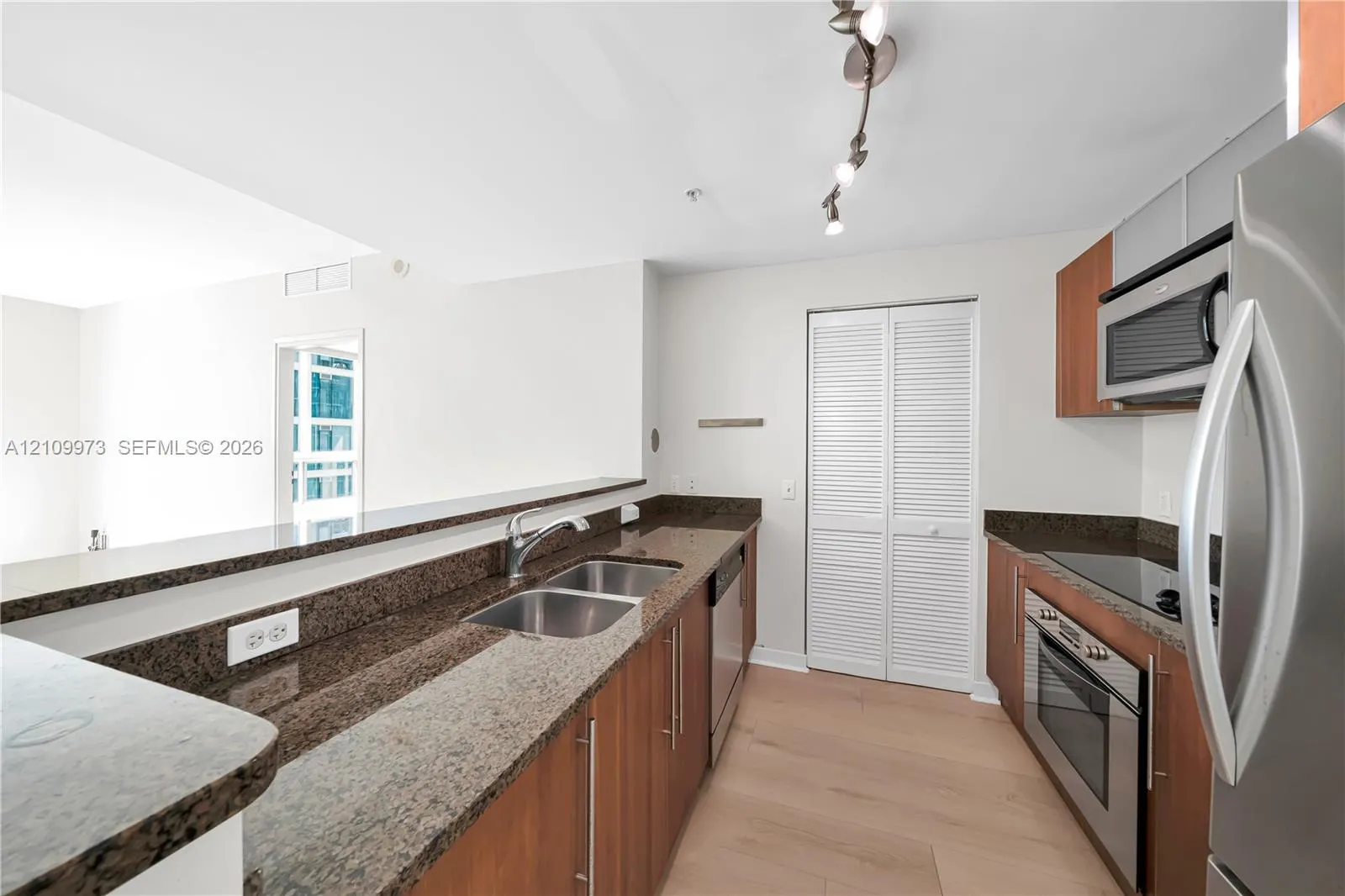 300 S Biscayne Boulevard #T-1806