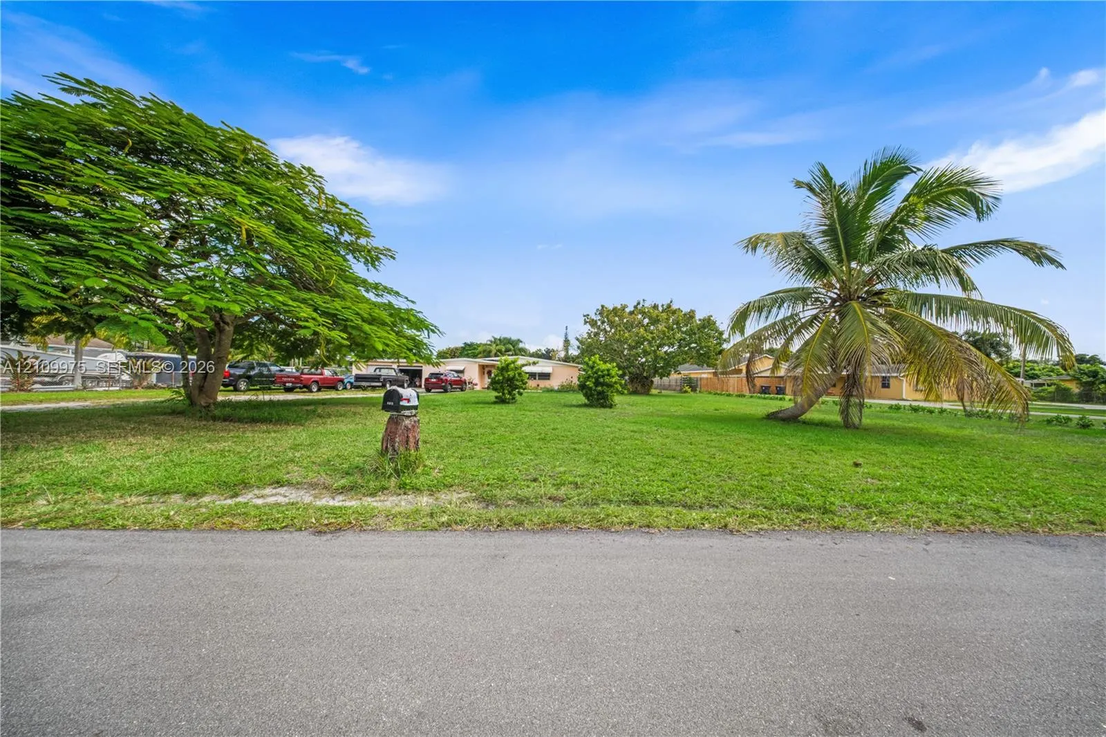 4812 Coconut Road